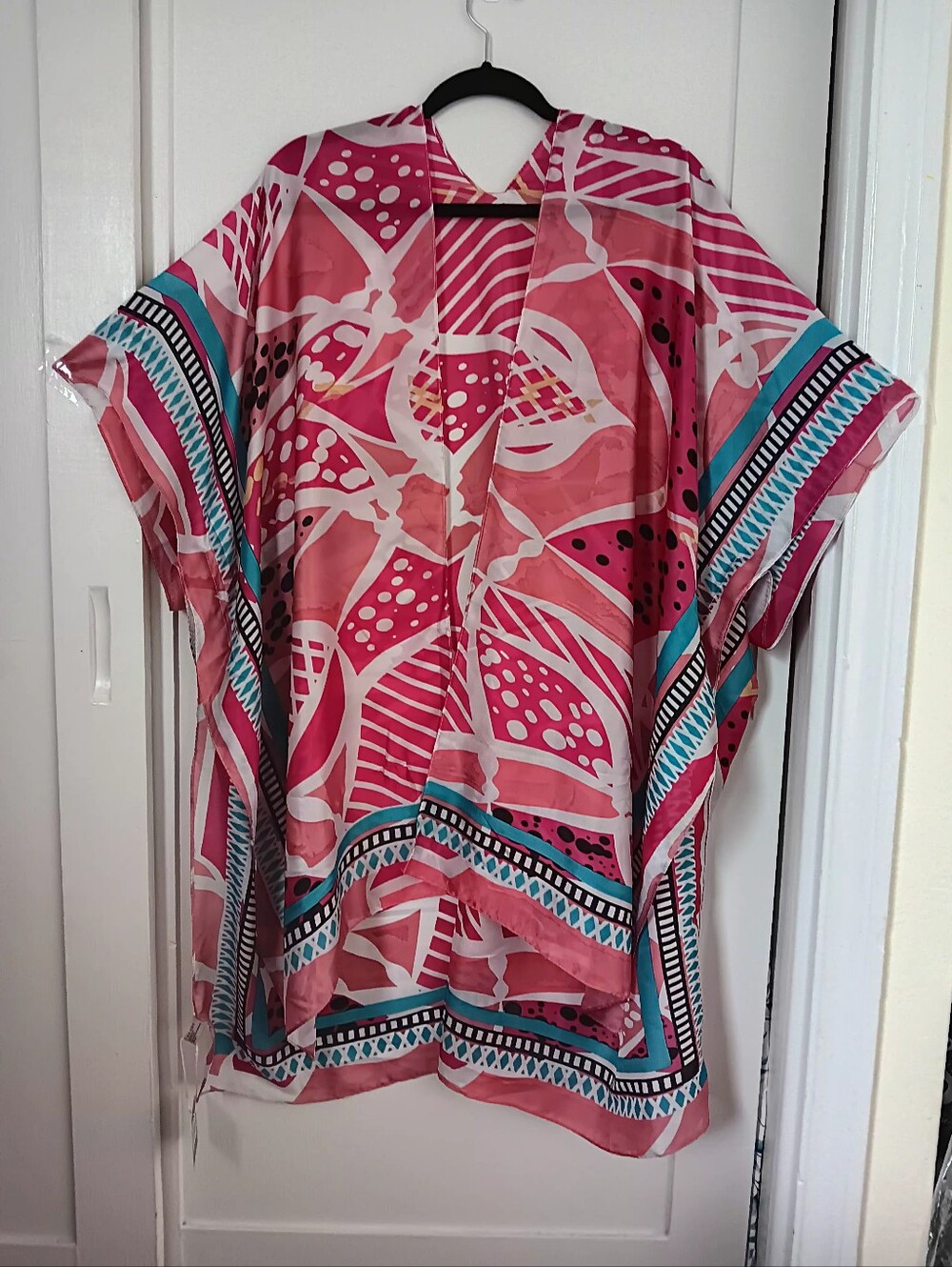 Abstract Botanical Silky Kimono - Picture 9 of 13